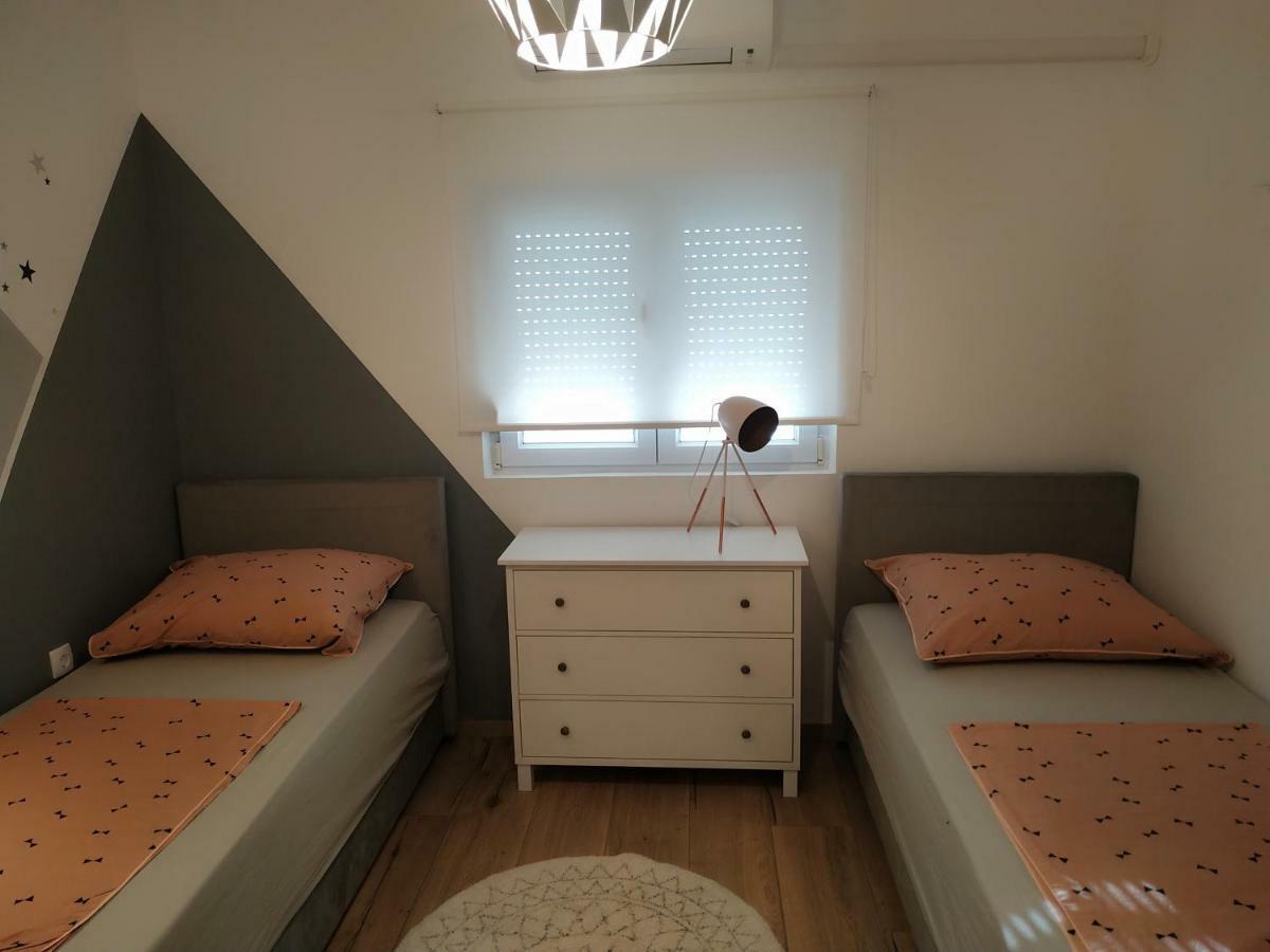 Avisi Home เทรบินเย ภายนอก รูปภาพ